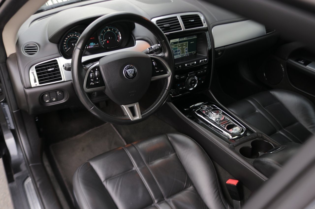 Jaguar XK 5.0 V8 Automat 385hk 2014, photo 7/10