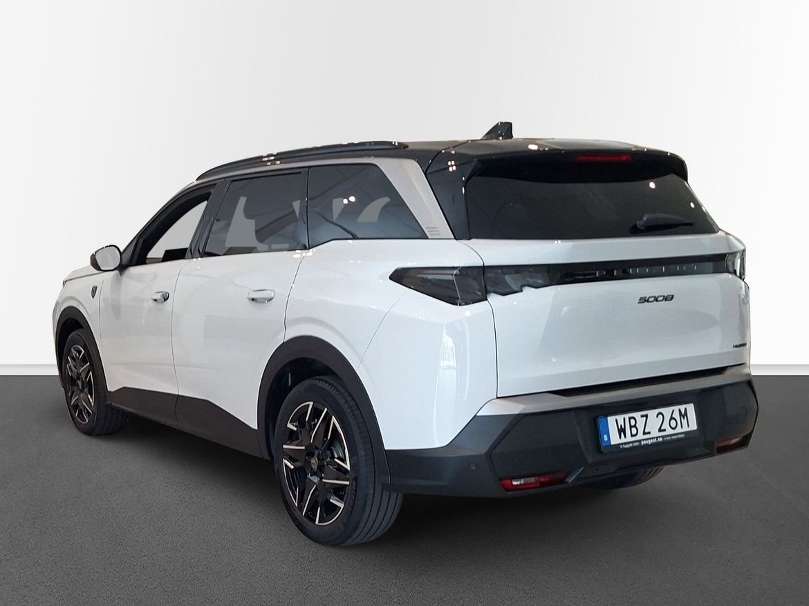 Peugeot 5008 GT Hybrid 145 A 5-d SUV 2025, photo 2/11
