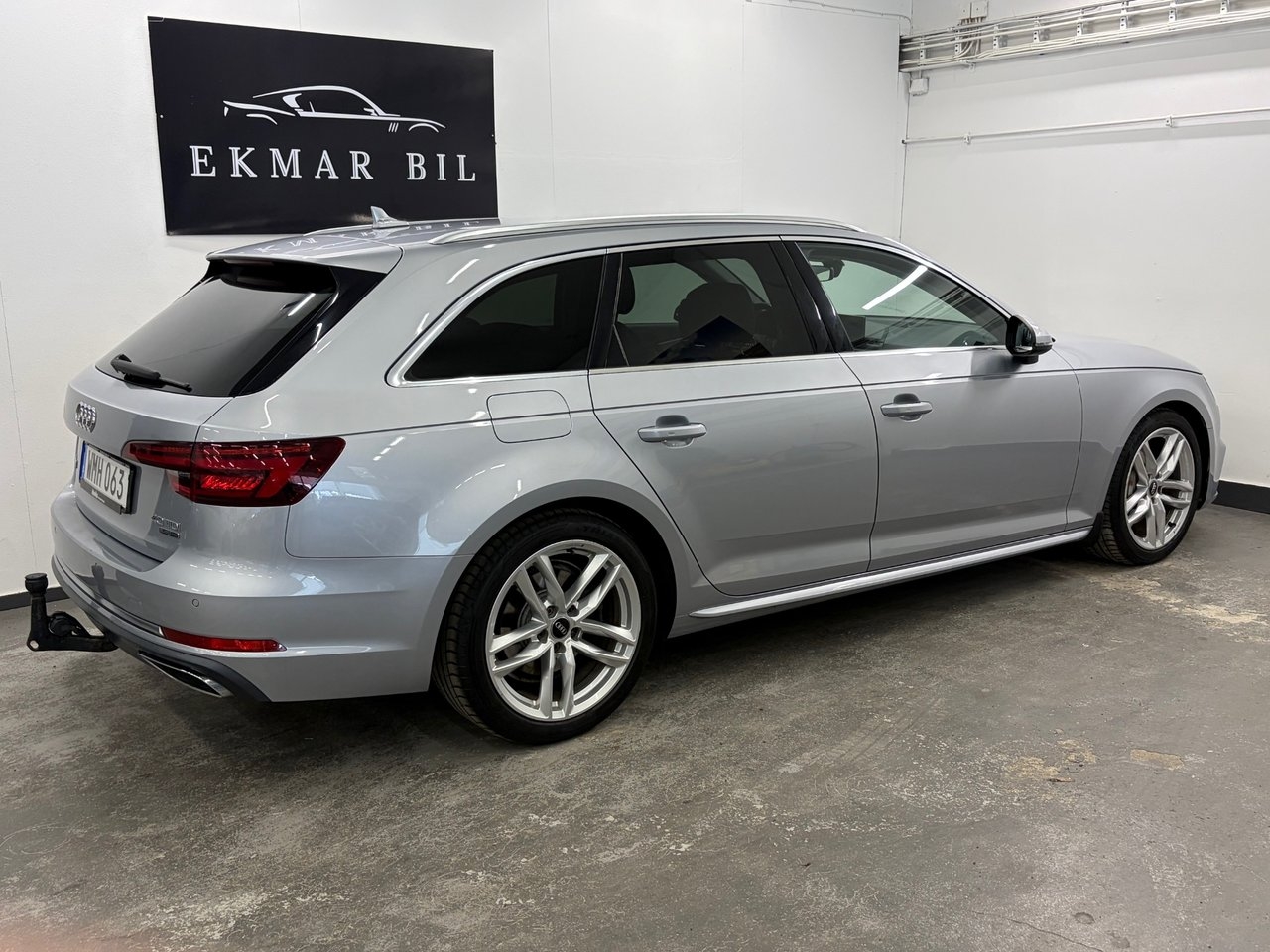 Audi A4 2019, kuva 4/10