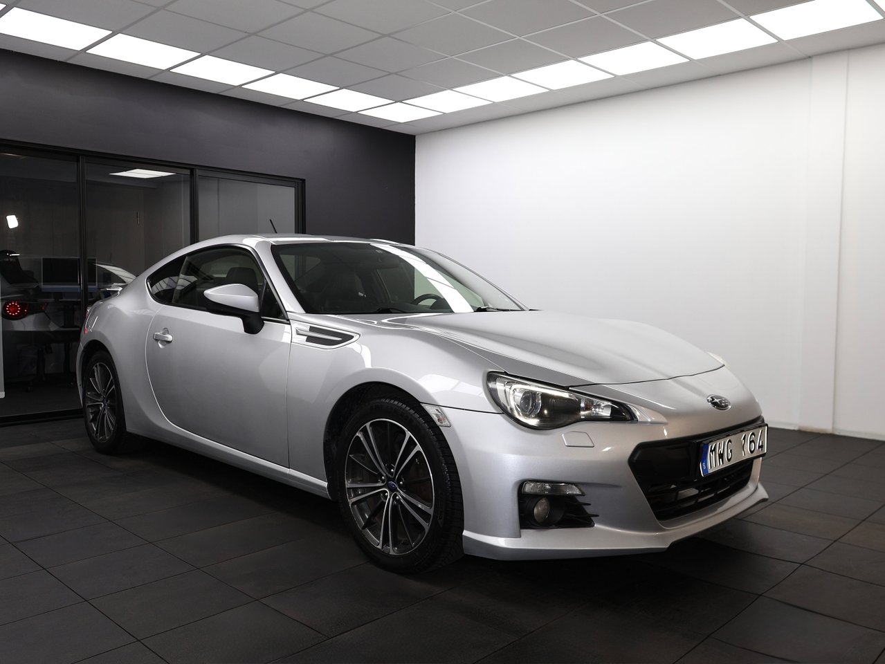 Subaru BRZ 2.0 H4 200hk Manuell 2013, photo 3/27