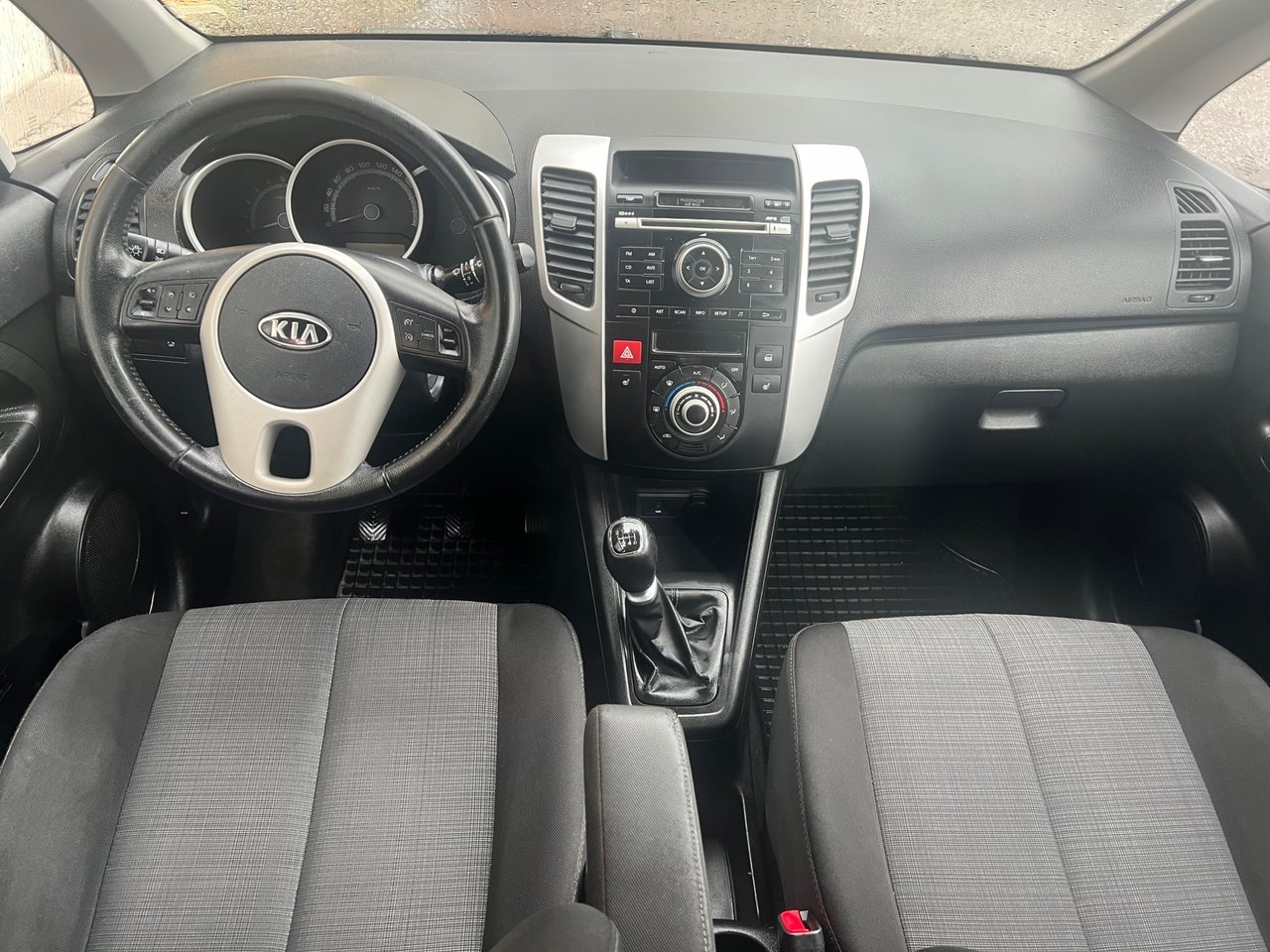 Kia Venga 2011, bild 5/7