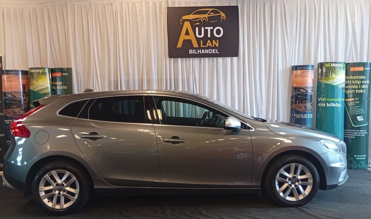Volvo V40 D3 Geartronic Momentum Euro 5 2015, bild 4/7