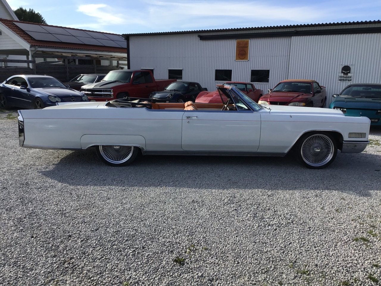 Cadillac De Ville