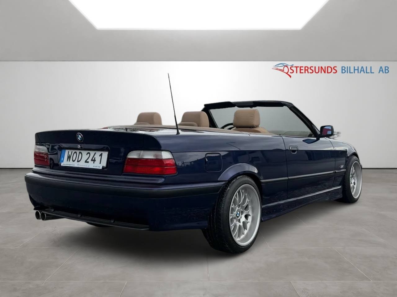 BMW 320 i Convertible 1995, bild 7/22