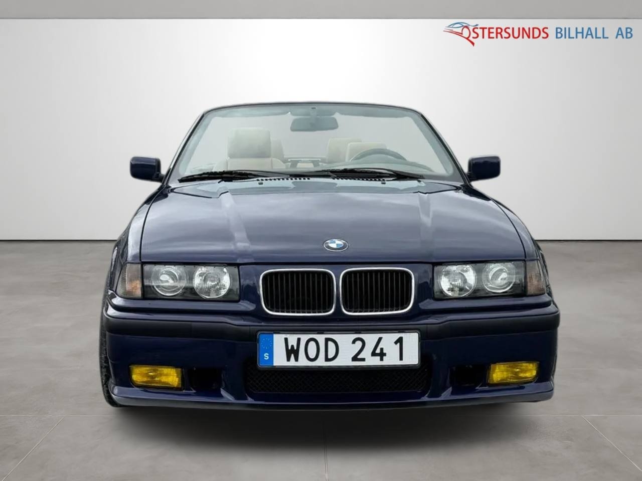 BMW 320 i Convertible 1995, bild 2/22