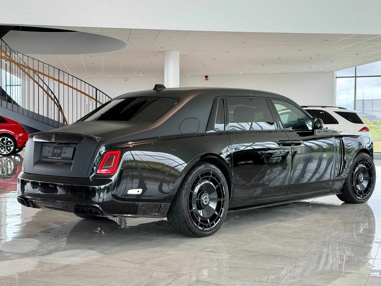 Rolls-Royce Phantom 2019, bild 2/10