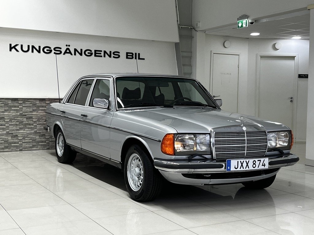 Mercedes-Benz 280 1977, bild 6/25