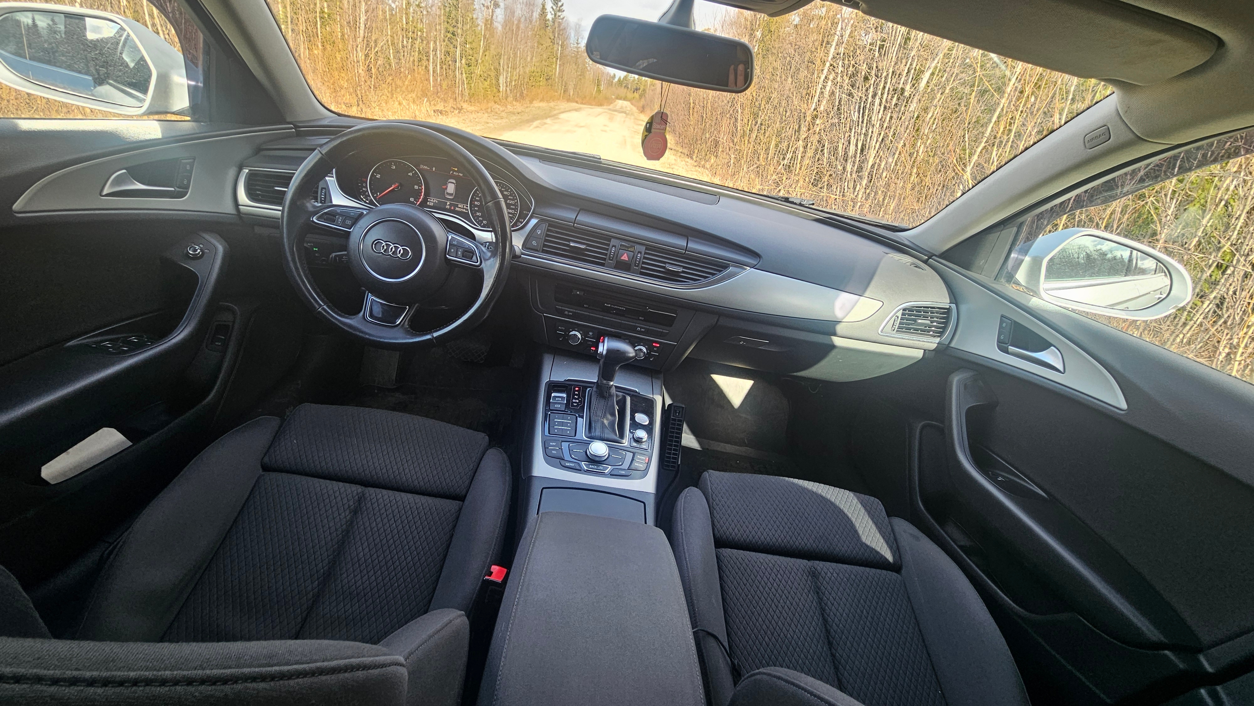 Audi A6 2.0 TDI 2012, bild 5/5