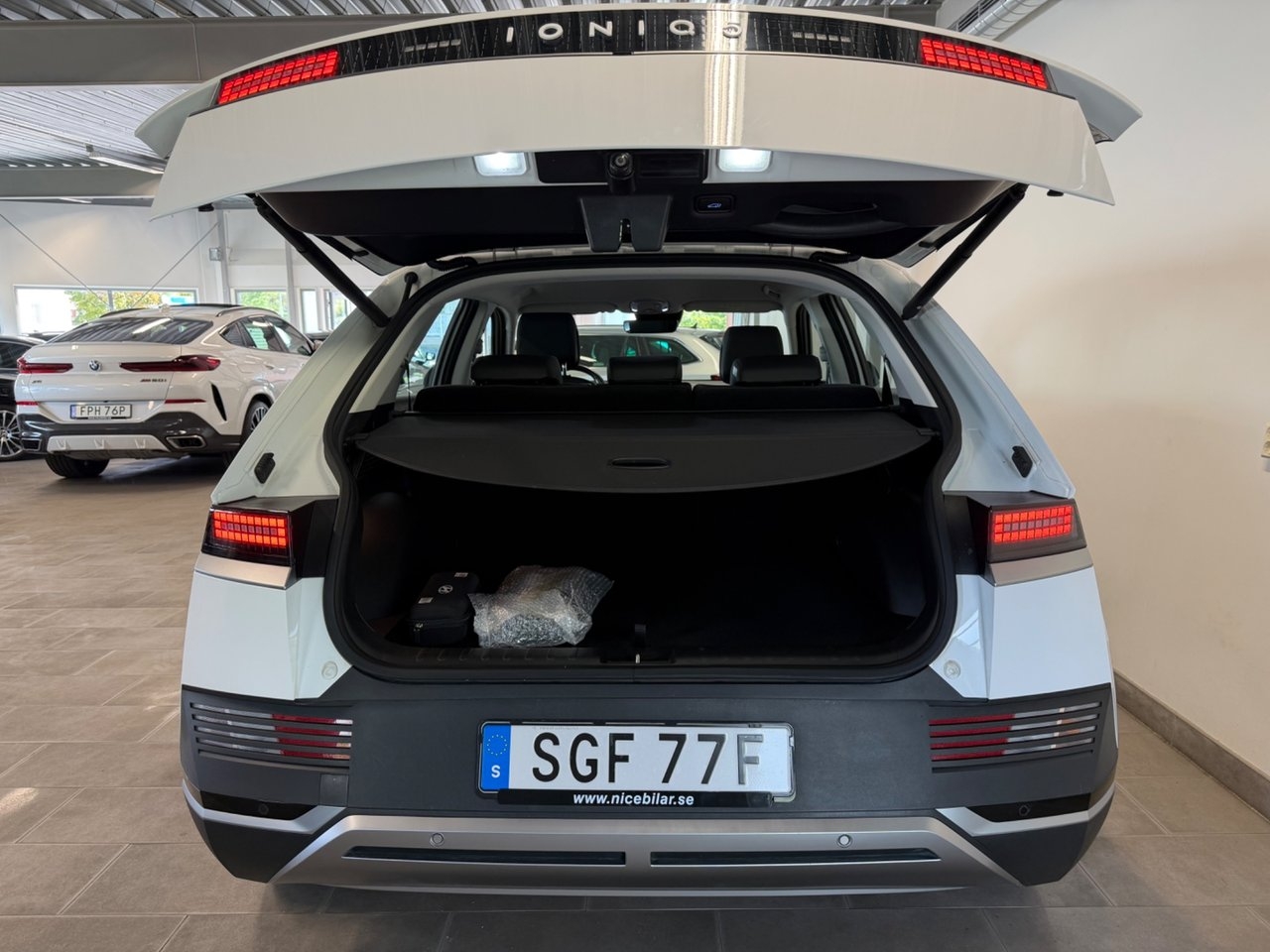 Hyundai Ioniq 5 77.4 kWh Essential B-Kam 2023, bild 6/12