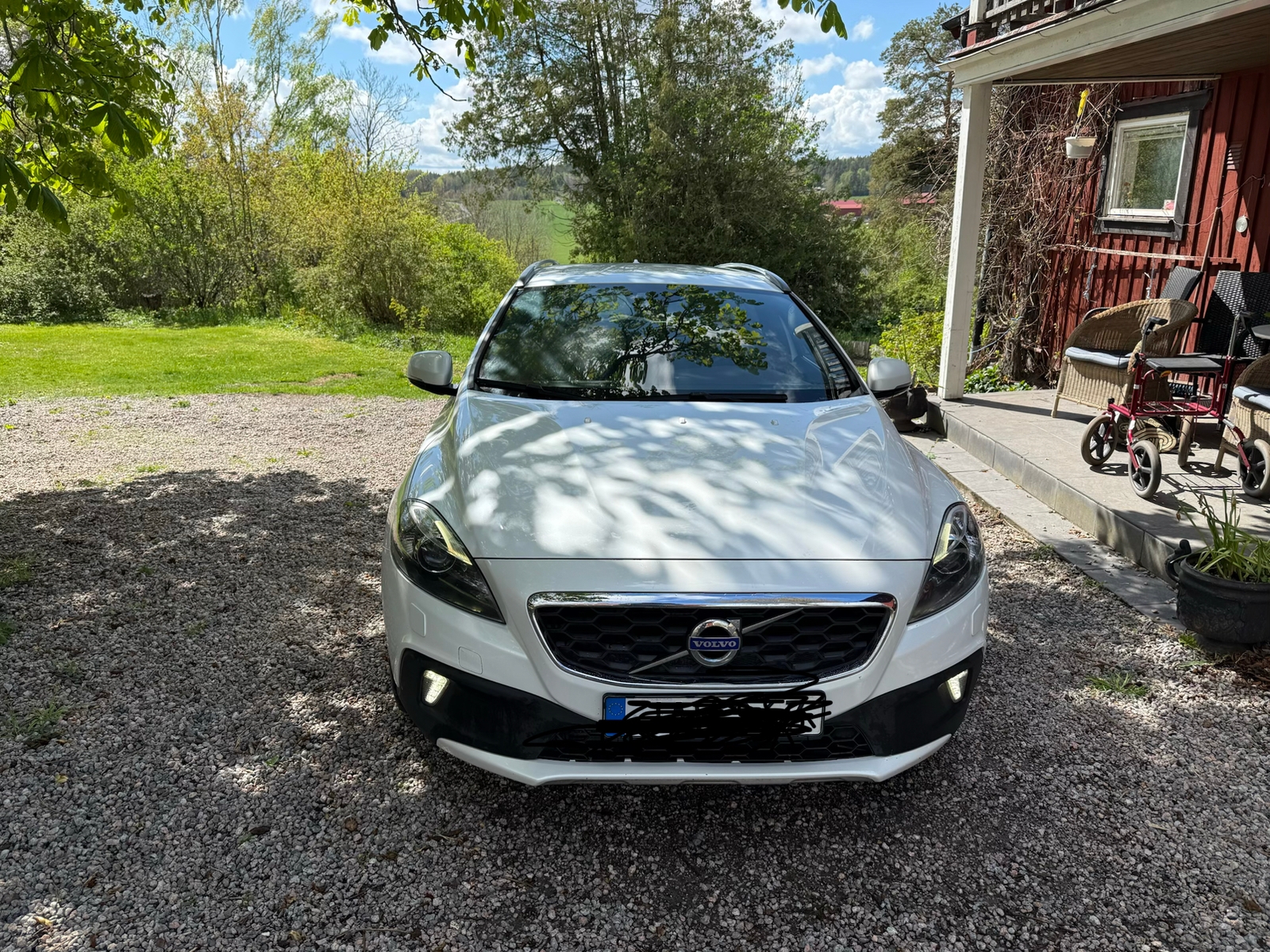 Volvo V40 Cross Country D4 Geartronic 2016, bild 2/4