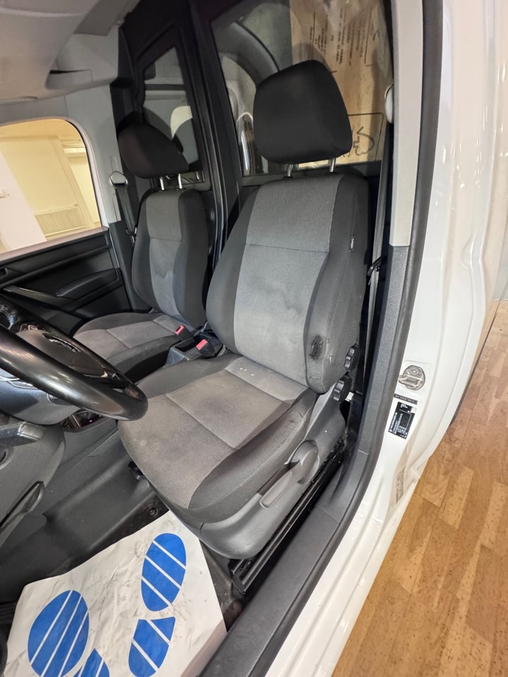 Volkswagen Caddy 2016, bild 7/17