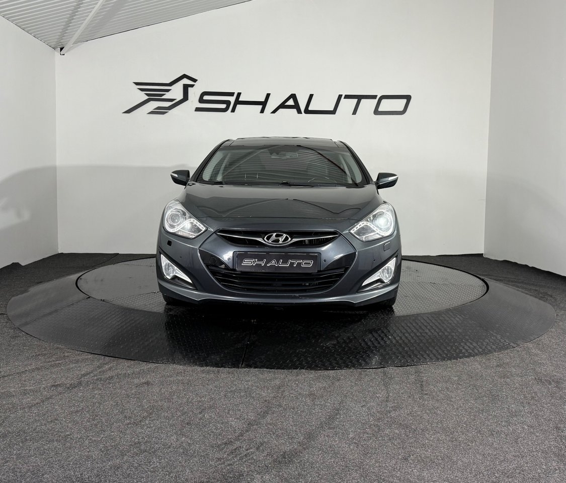 Hyundai i40 1.7 CRDi Business 2012, bild 2/22