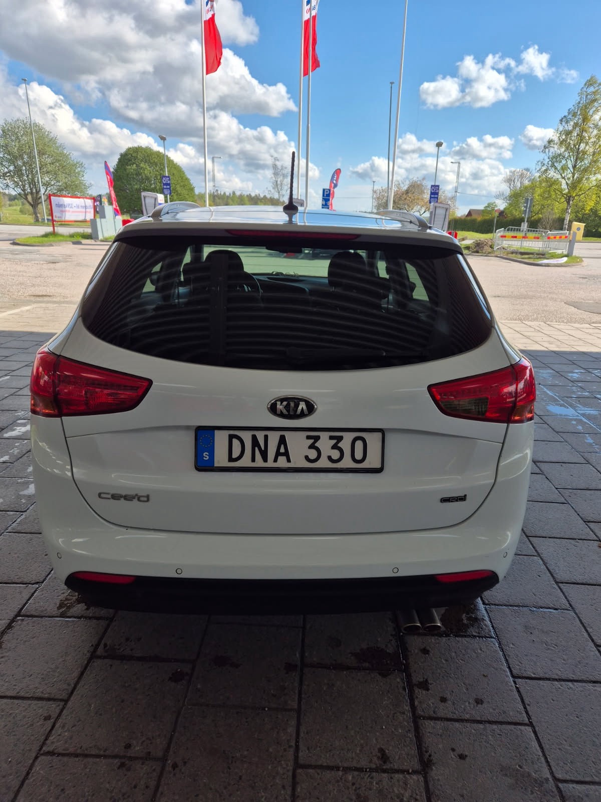 Kia Ceed _sw 1.6 CRDi Manuell 2015, bild 3/7