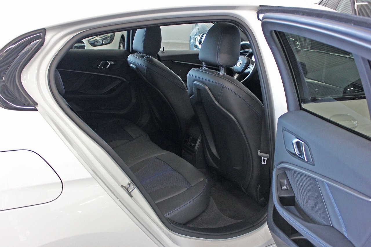 BMW M135i X Drive M-Performance 2020, bild 4/10