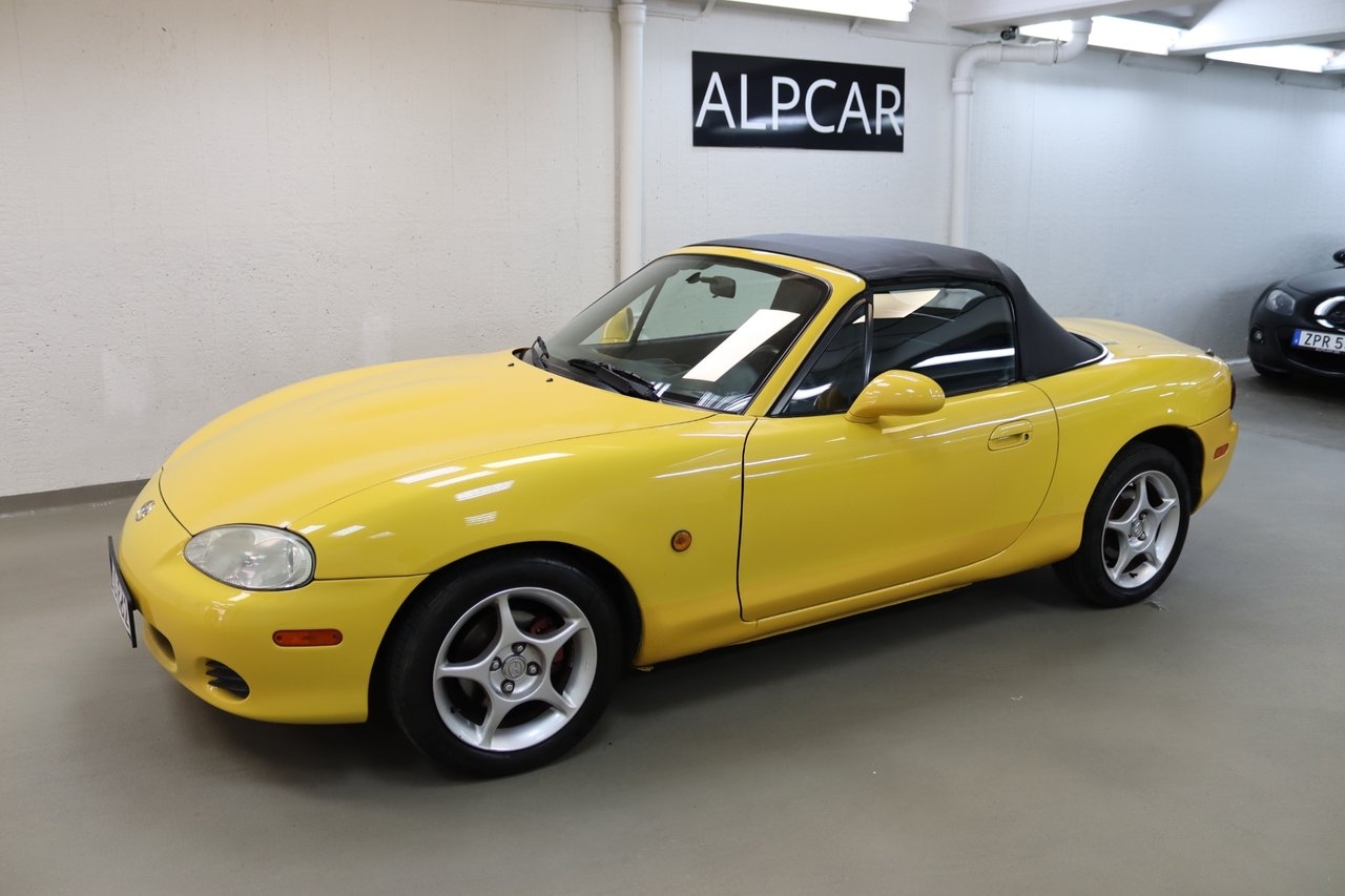 Mazda MX-5 1.6 110 HK 2002, bild 2/10