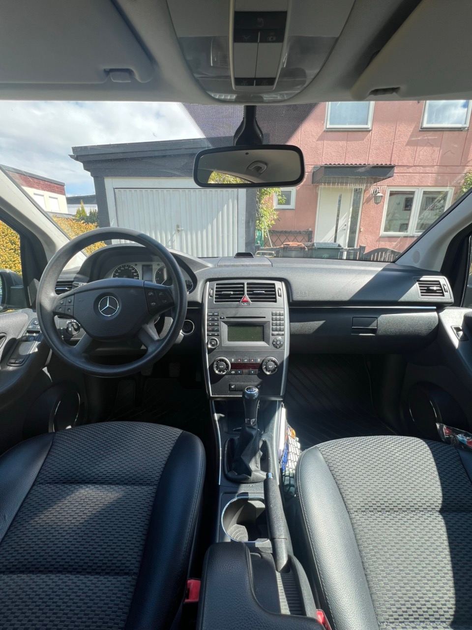 Mercedes-Benz B 2010, photo 6/8