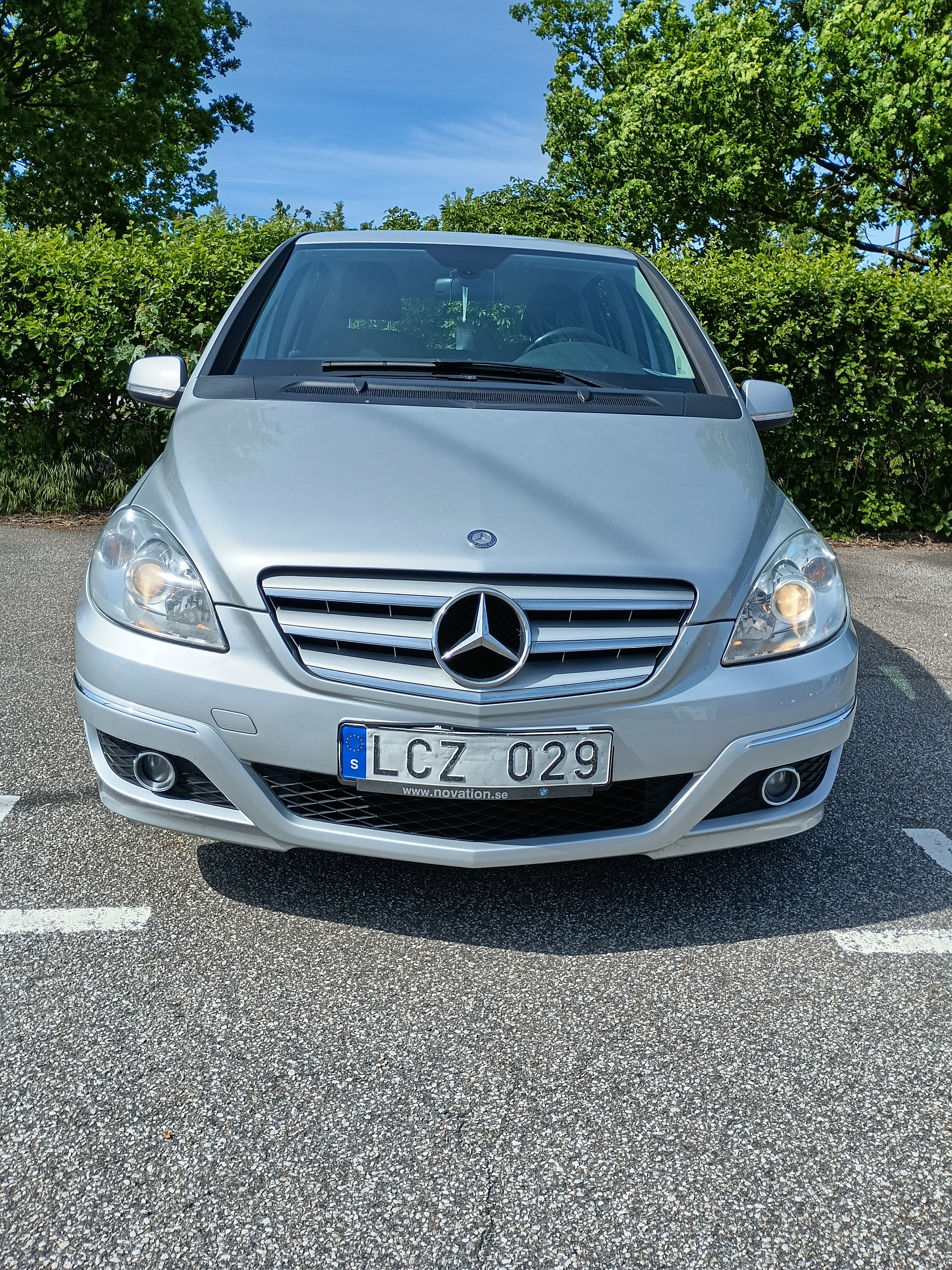 Mercedes-Benz B