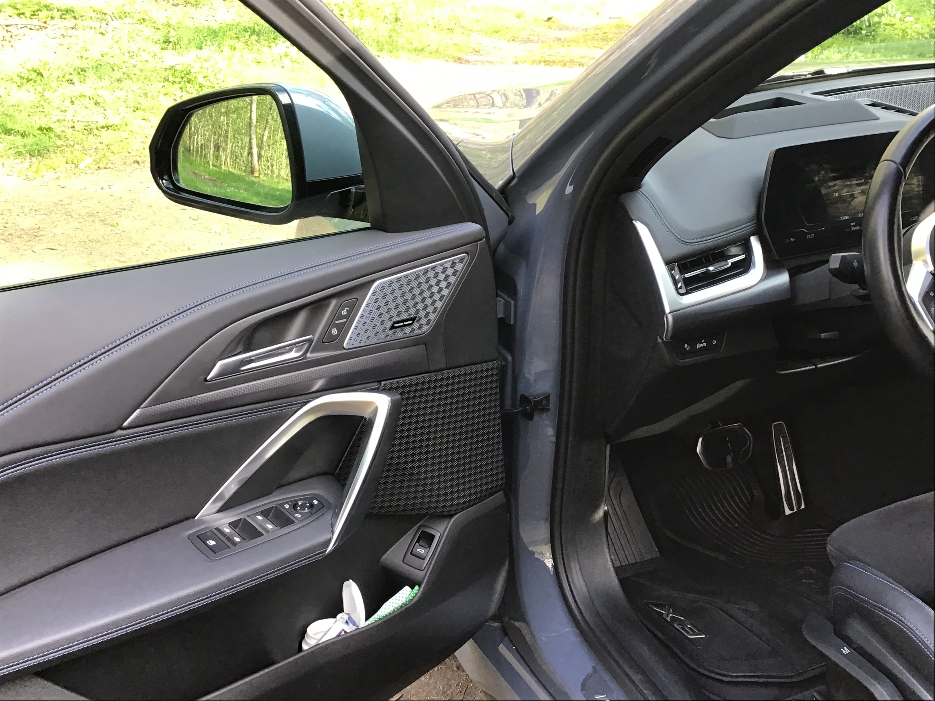 BMW iX1 M Sport 2023, kuva 4/6