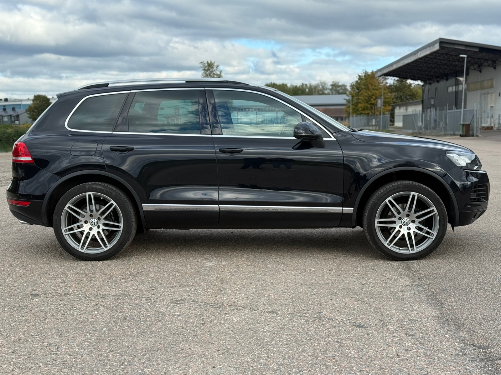 Volkswagen Touareg 2011, bild 6/10