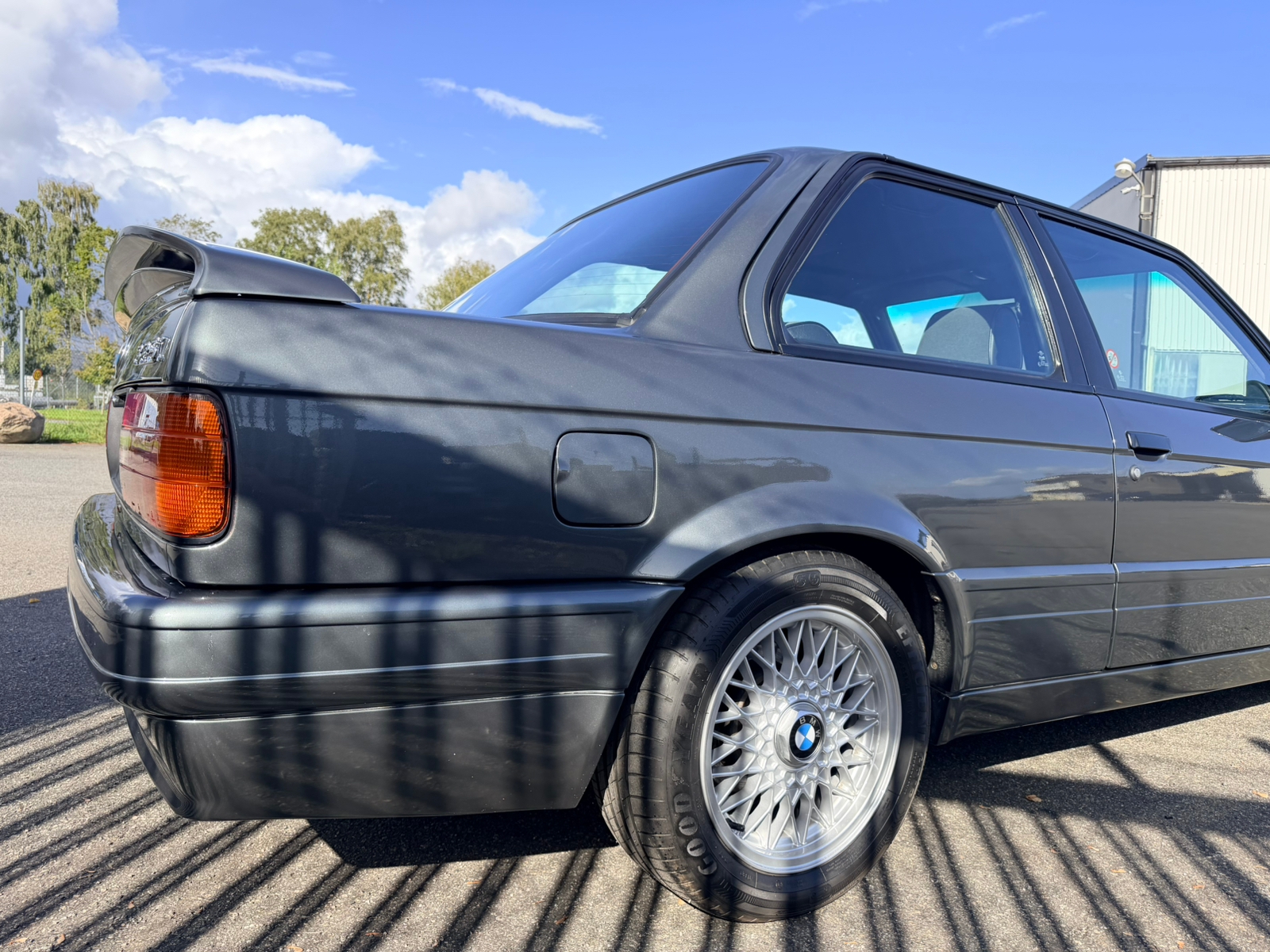 BMW 325 i 2-dörrars Sedan Manuell 1989, bild 4/10