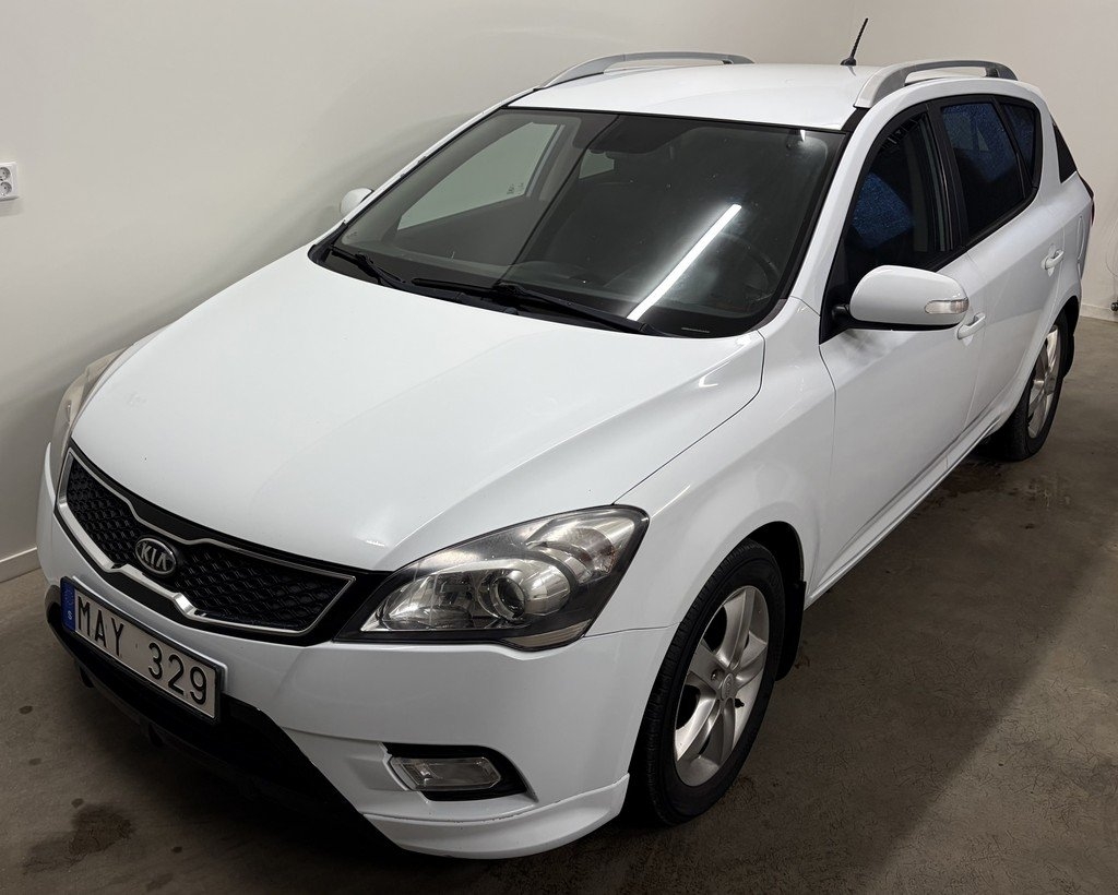 Kia Ceed cee'd_sw 1.6 CRDi ECO 0,42L/Mil 2012, bild 4/10