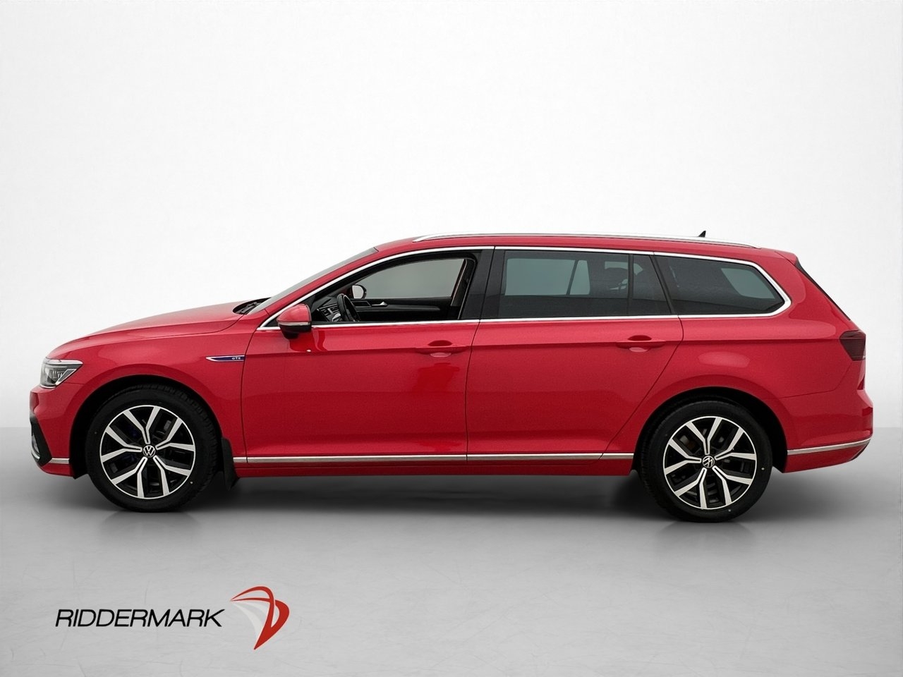 Volkswagen Passat 2022, photo 5/36
