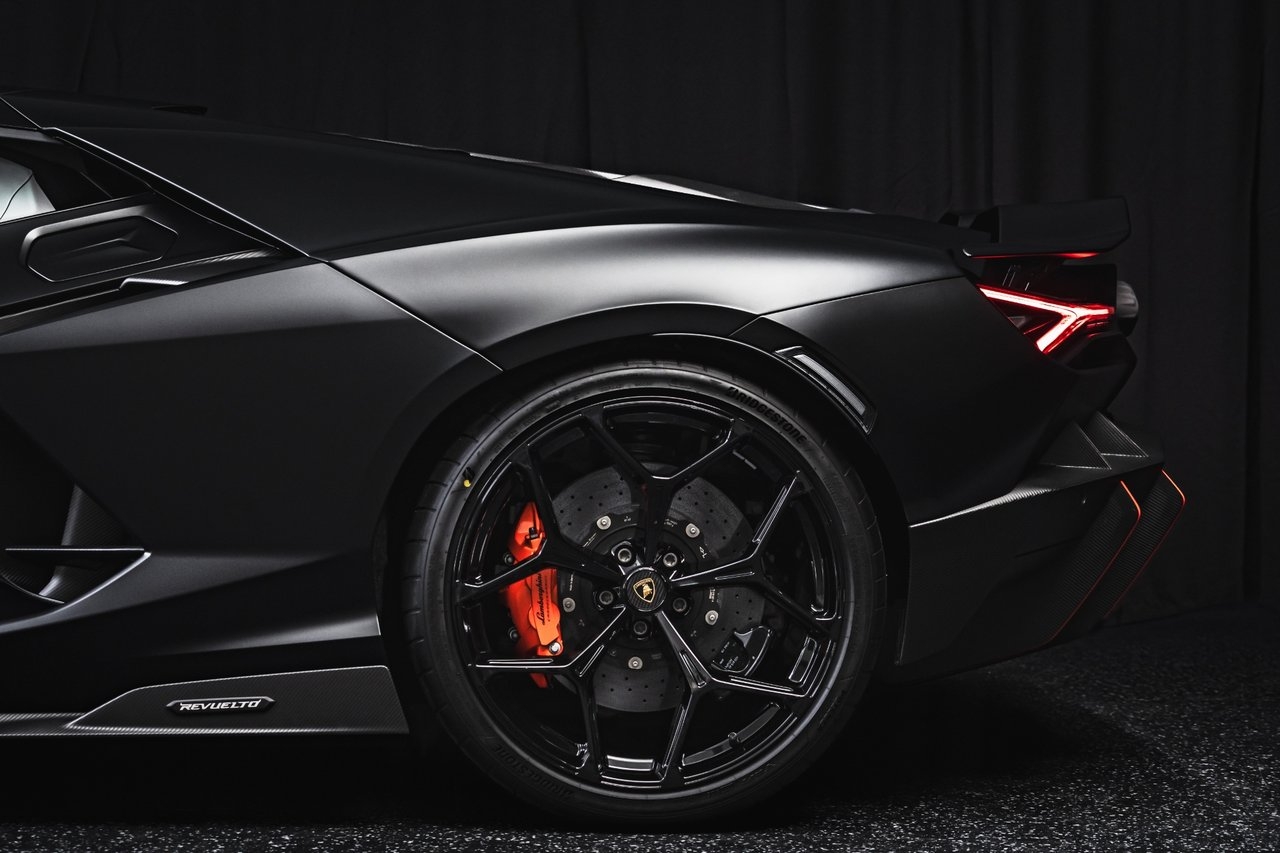 Lamborghini Revuelto 2024, bild 5/10