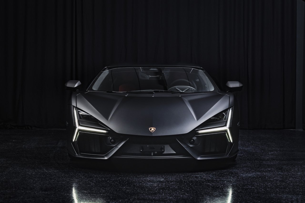 Lamborghini Revuelto 2024, bild 2/10