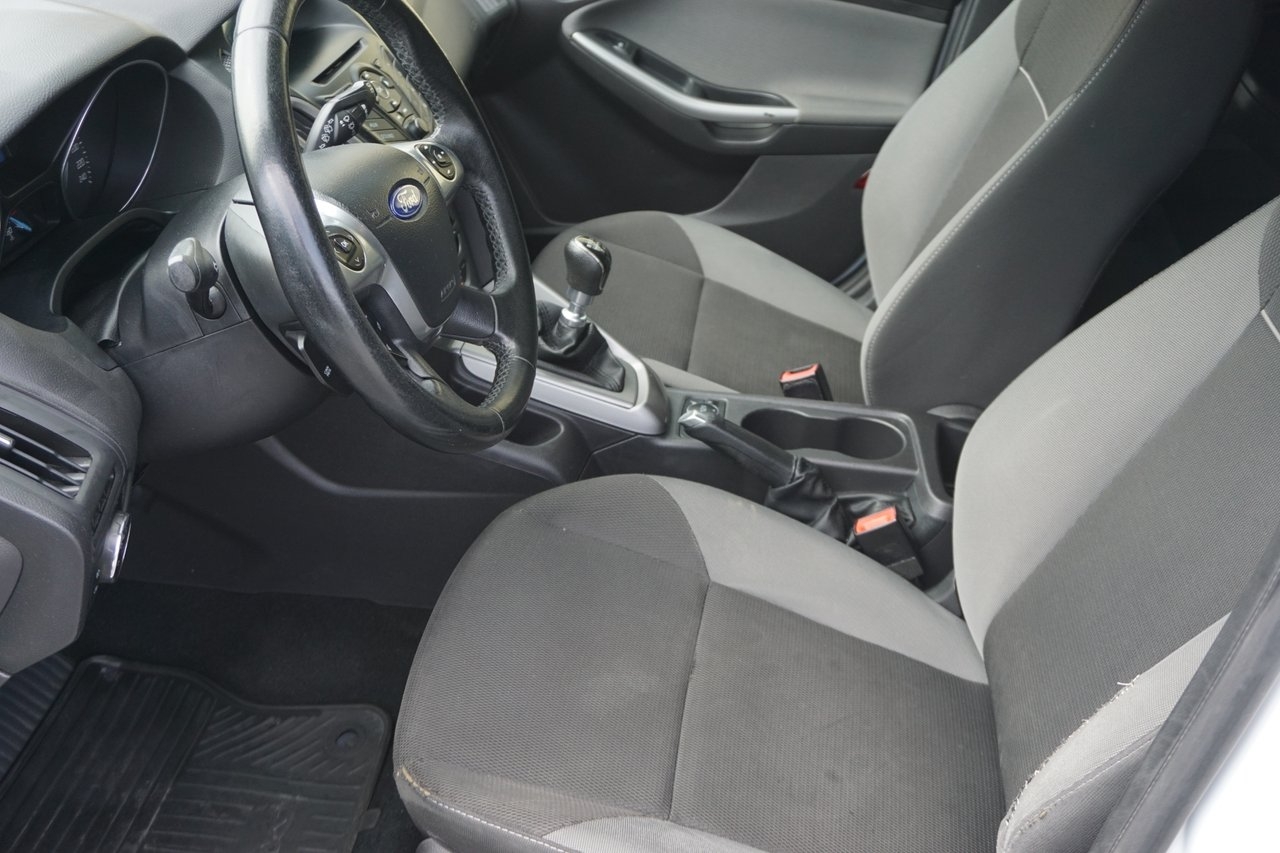 Ford Focus 2014, bild 6/10