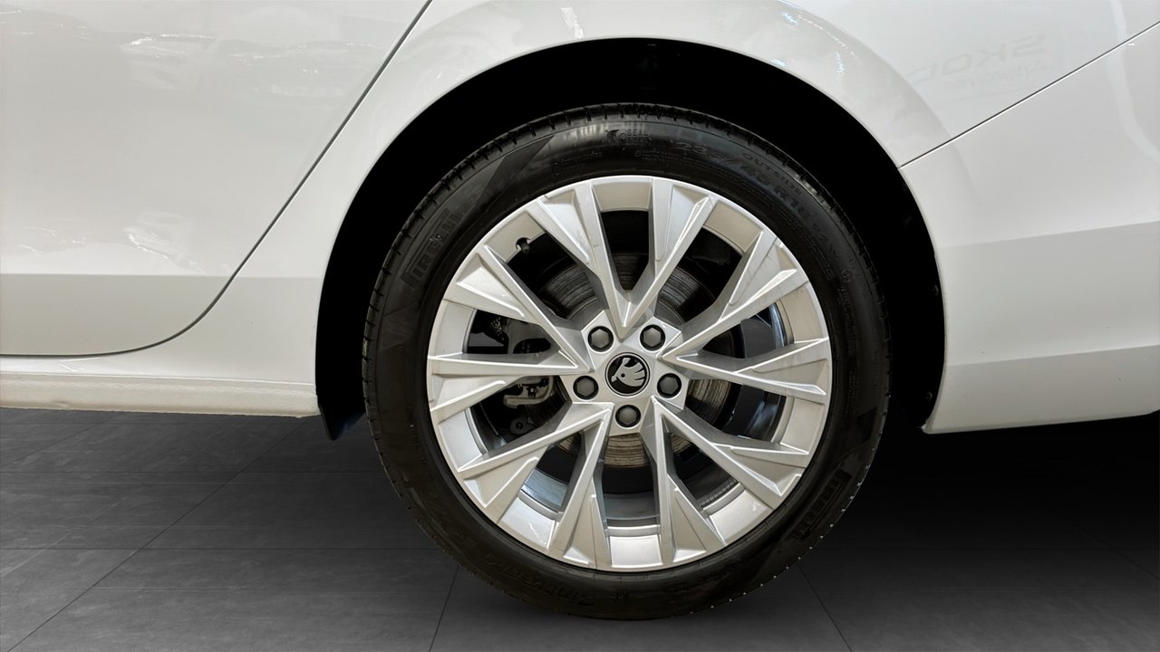 Skoda Superb Kombi 1.5 TSI mHEV Euro 6 2026, kuva 6/10