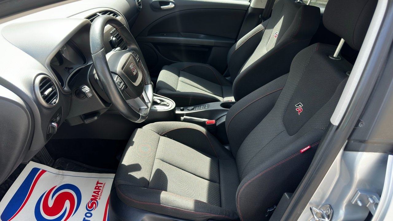 Seat Leon León FR 2.0 TDI FR Euro 5 2011, photo 6/8