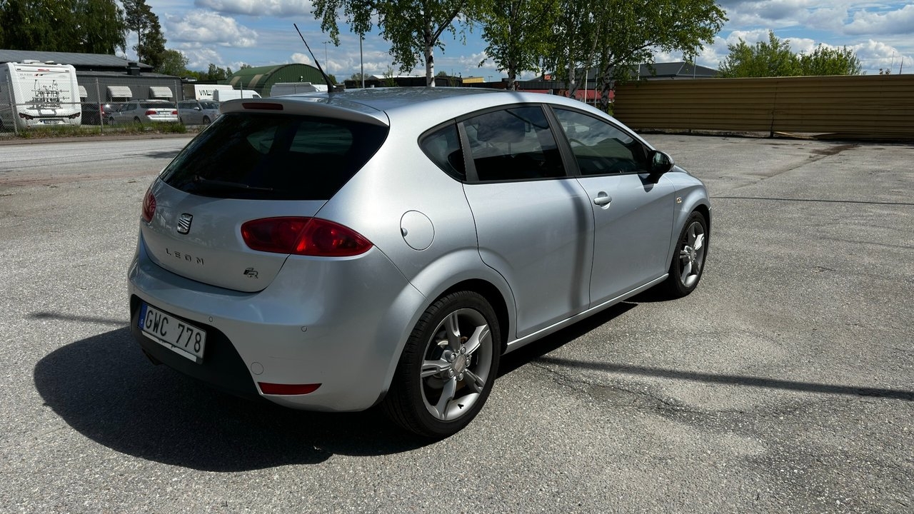 Seat Leon León FR 2.0 TDI FR Euro 5 2011, photo 3/8