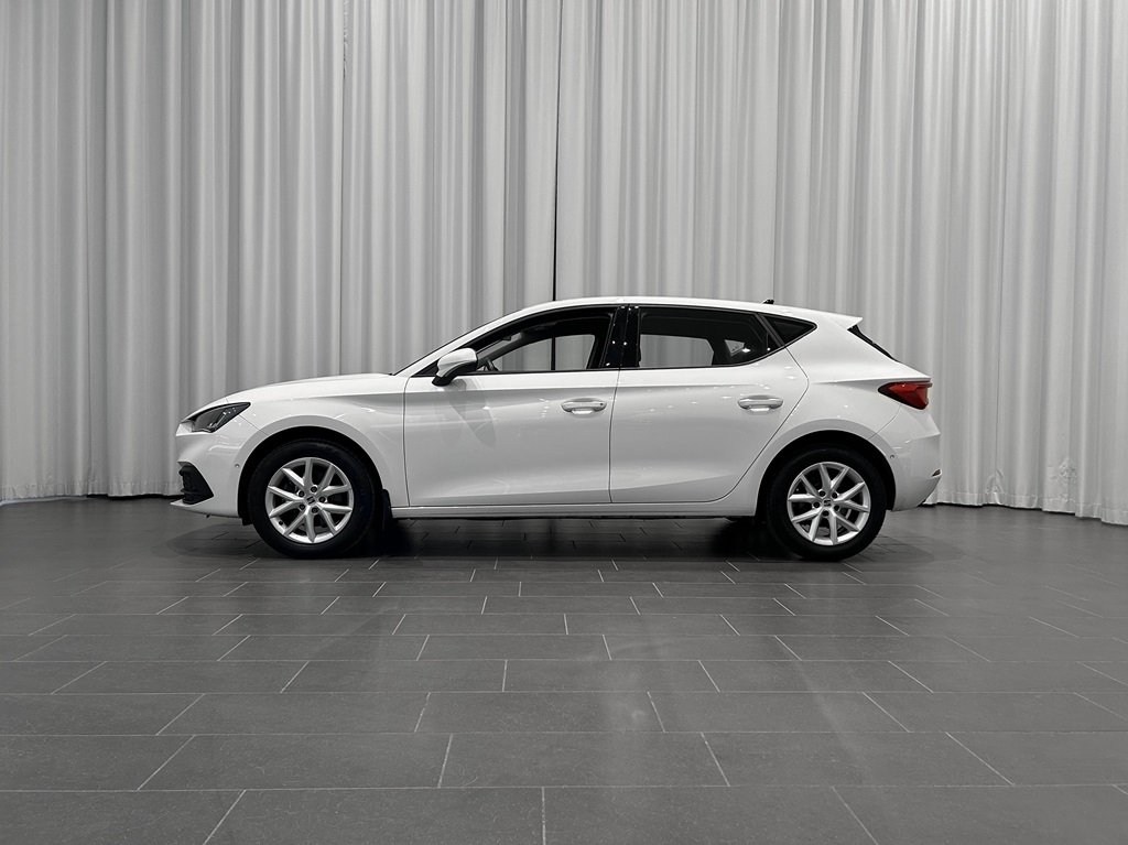 Seat Leon TSI 110hk 2023, bild 2/10