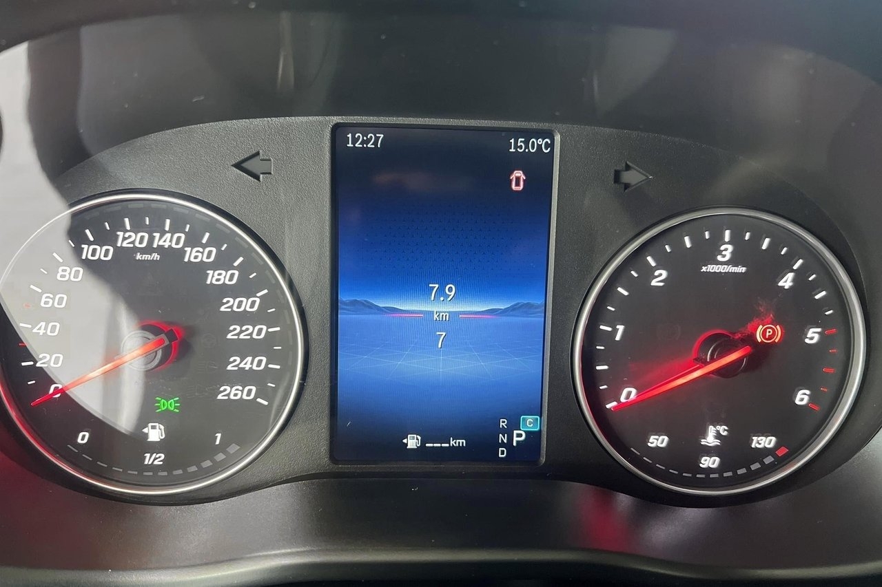Mercedes-Benz Vito 2025, photo 7/18