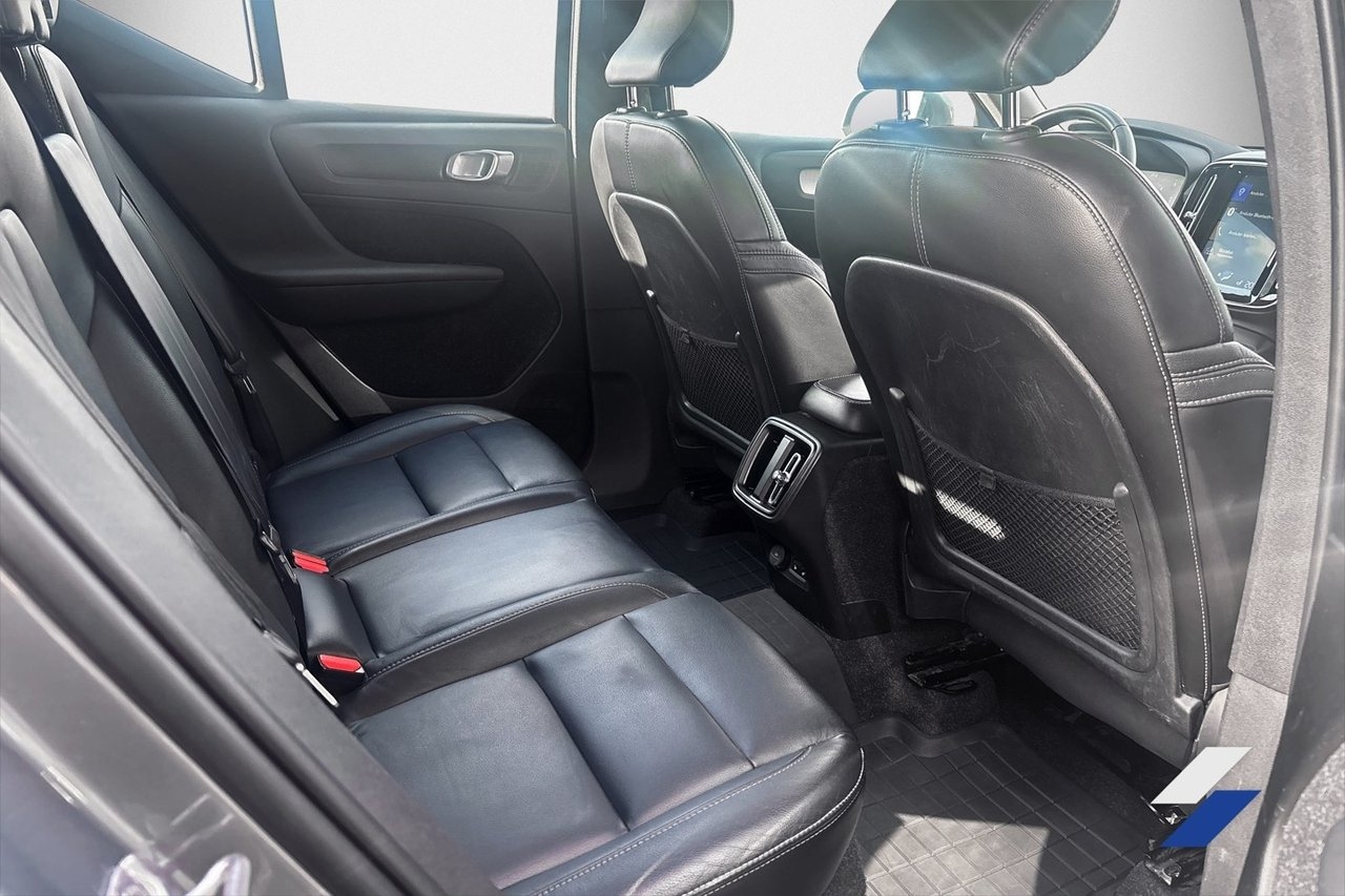 Volvo XC40 2018, bild 6/7