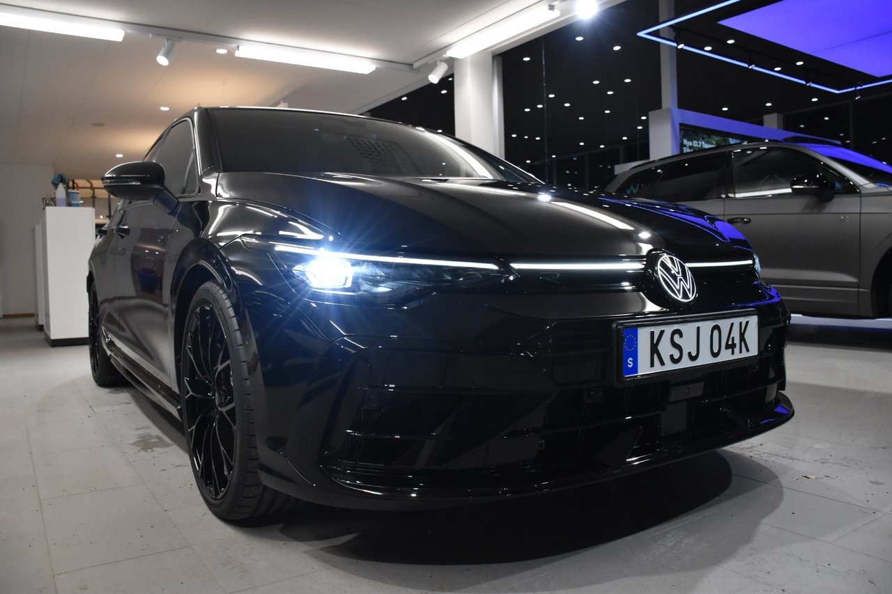 Volkswagen Golf R 333 hk 2026, bild 4/28