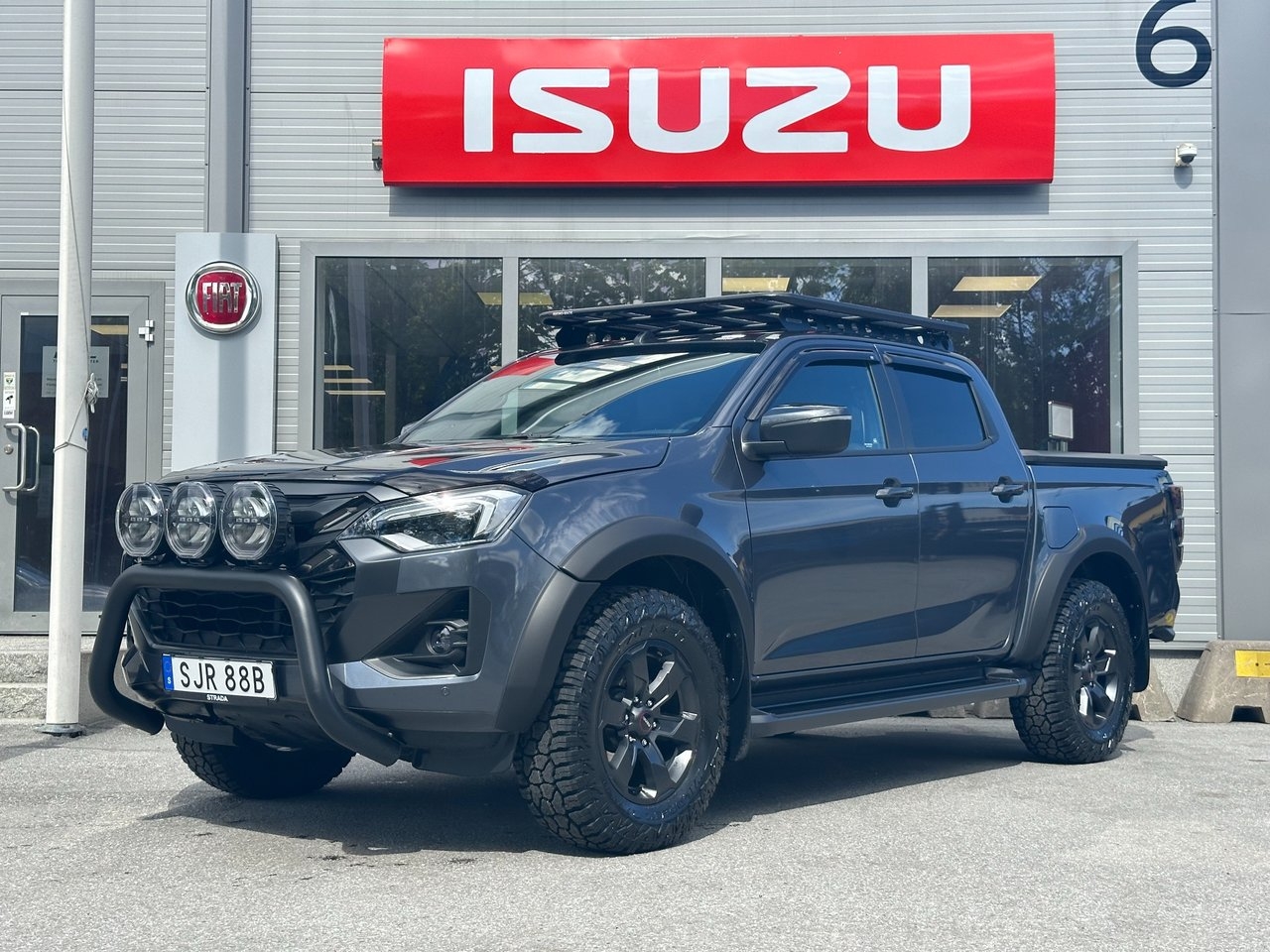 Isuzu D-max