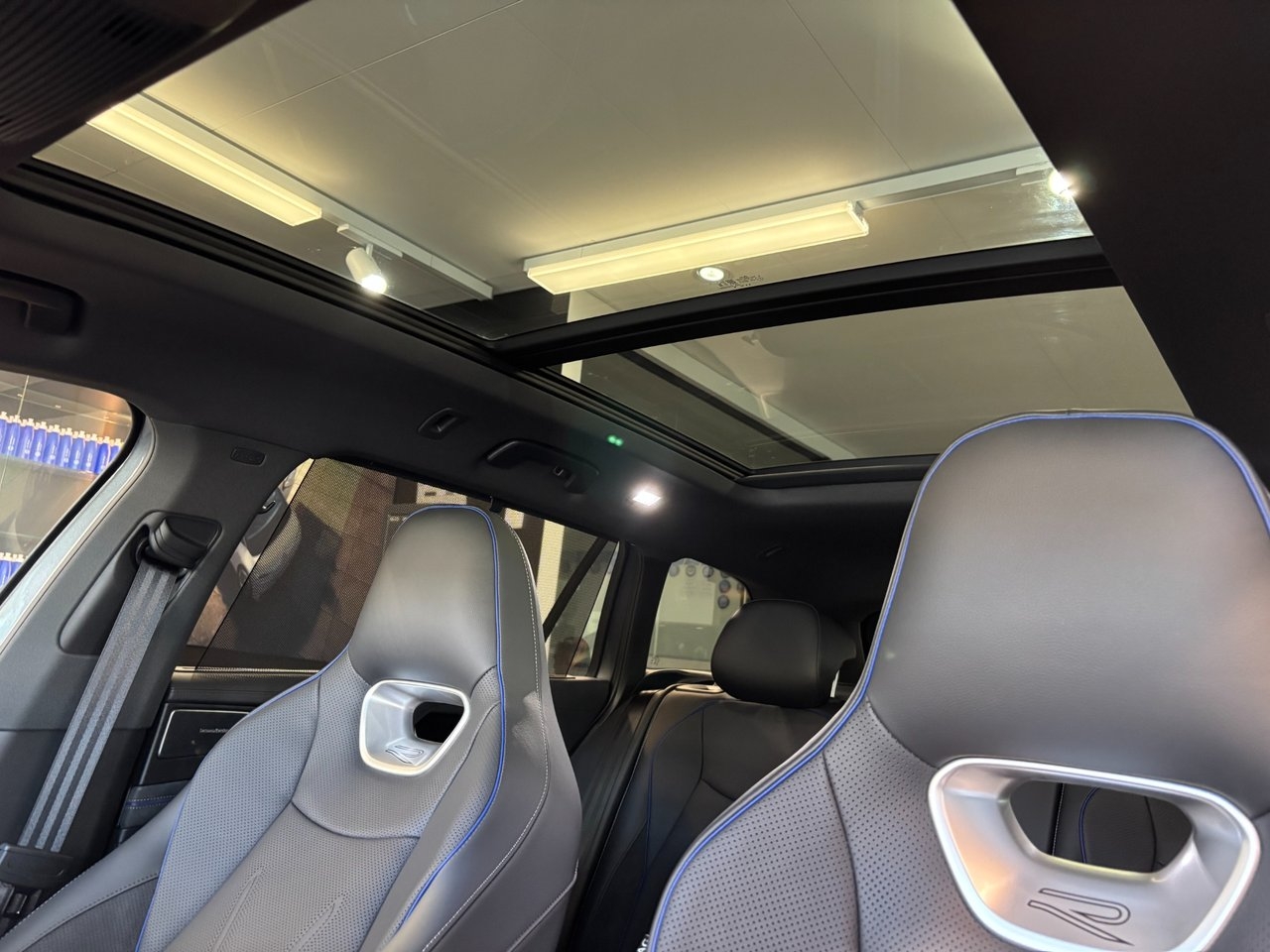 Volkswagen Passat 2026, bild 7/8