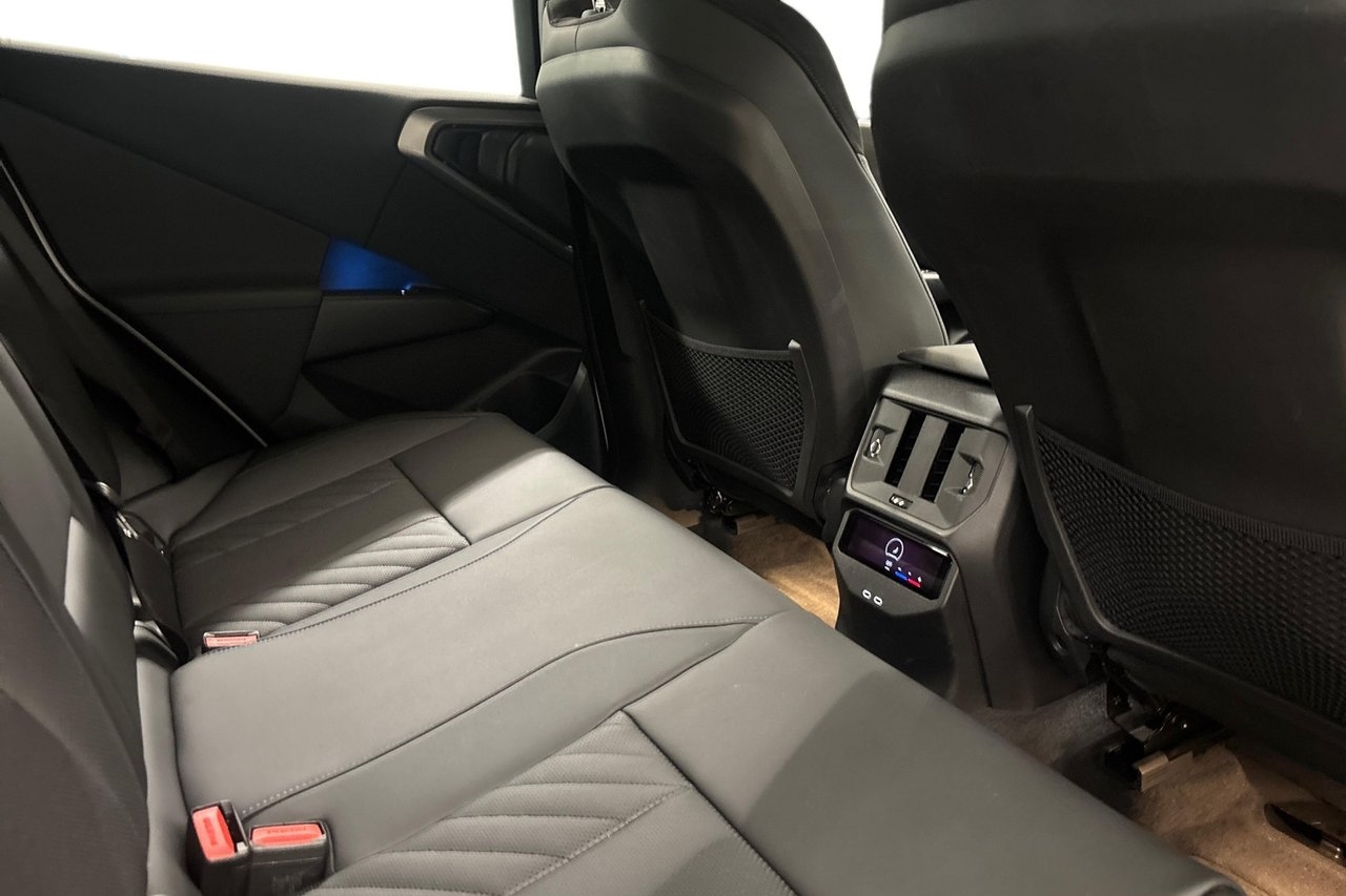 BMW X3 30e xDrive M-Sport 2025, bild 7/10