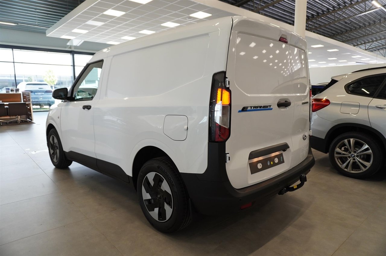 Ford Transit Courier 2026, bild 4/14