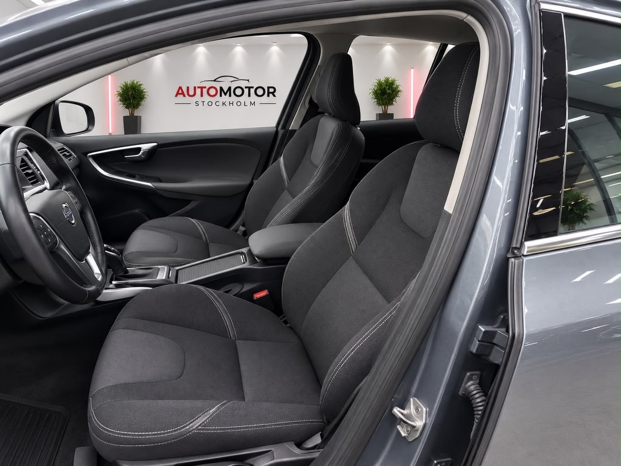 Volvo V40 D2 2015, kuva 6/10