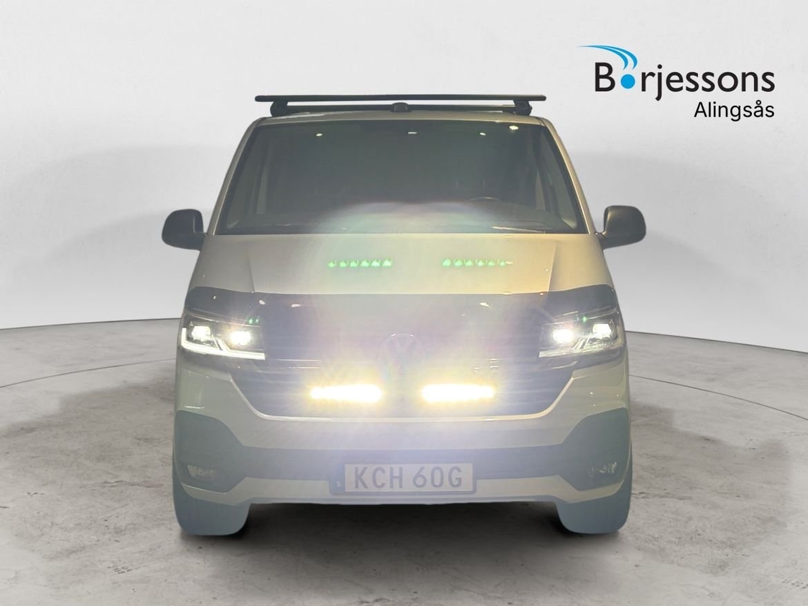 Volkswagen Transporter 2023, photo 5/10