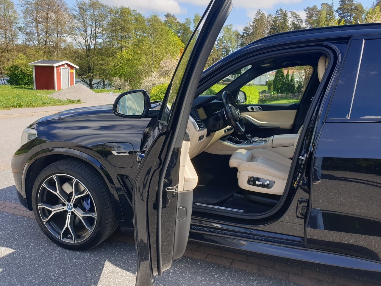 BMW X5 45e xDr M Laser 2022, bild 2/10