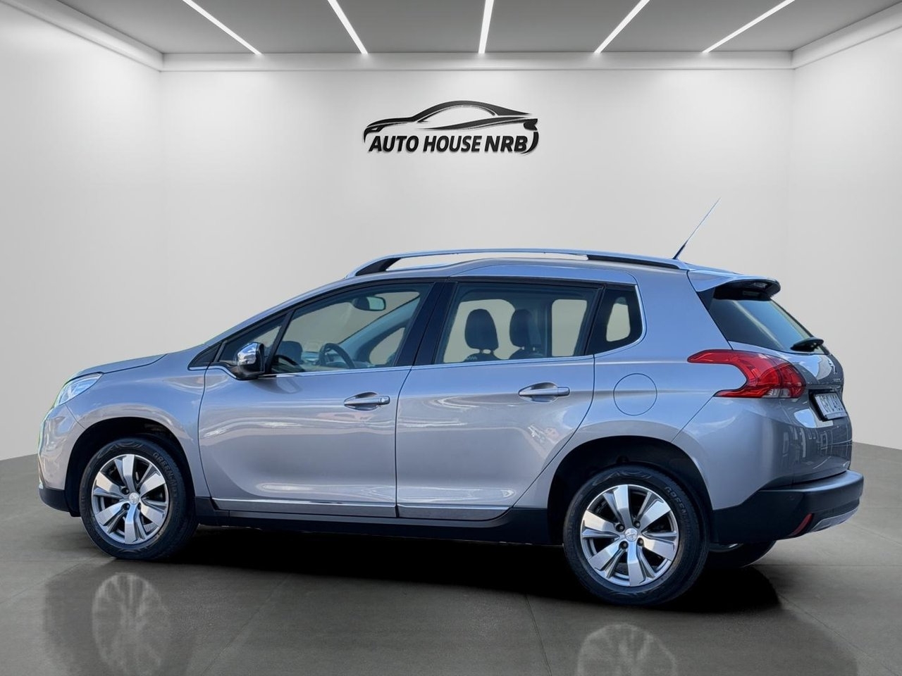 Peugeot 2008 1.2 VTi NYSER KAMREM BYTT 2014, bild 7/10