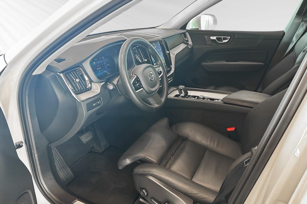 Volvo XC60 T6 Plus Bright Edition 2025, bild 7/38