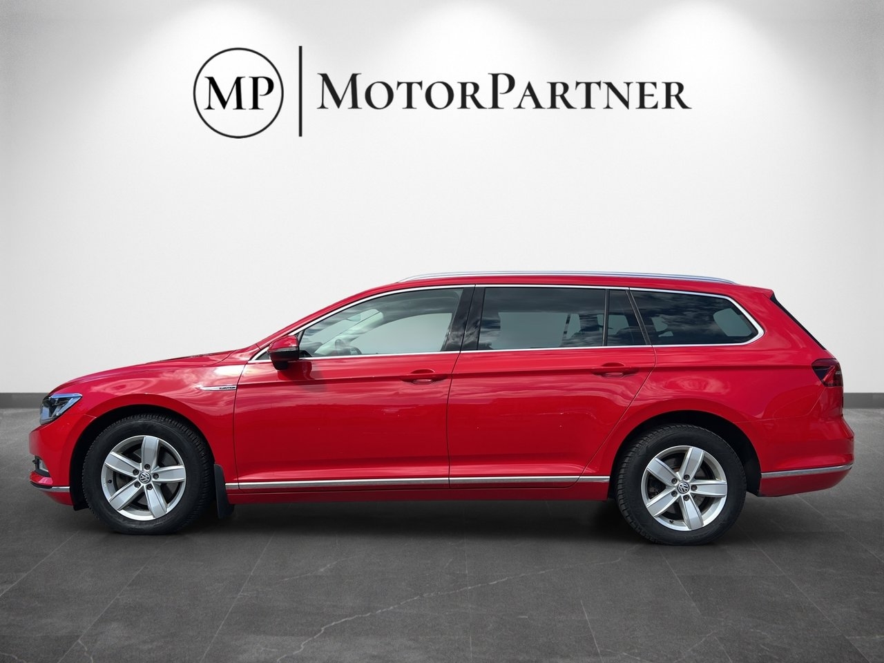 Volkswagen Passat 2019, bild 4/10