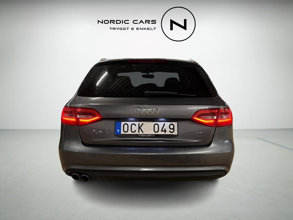 Audi A4 2014, bild 2/16