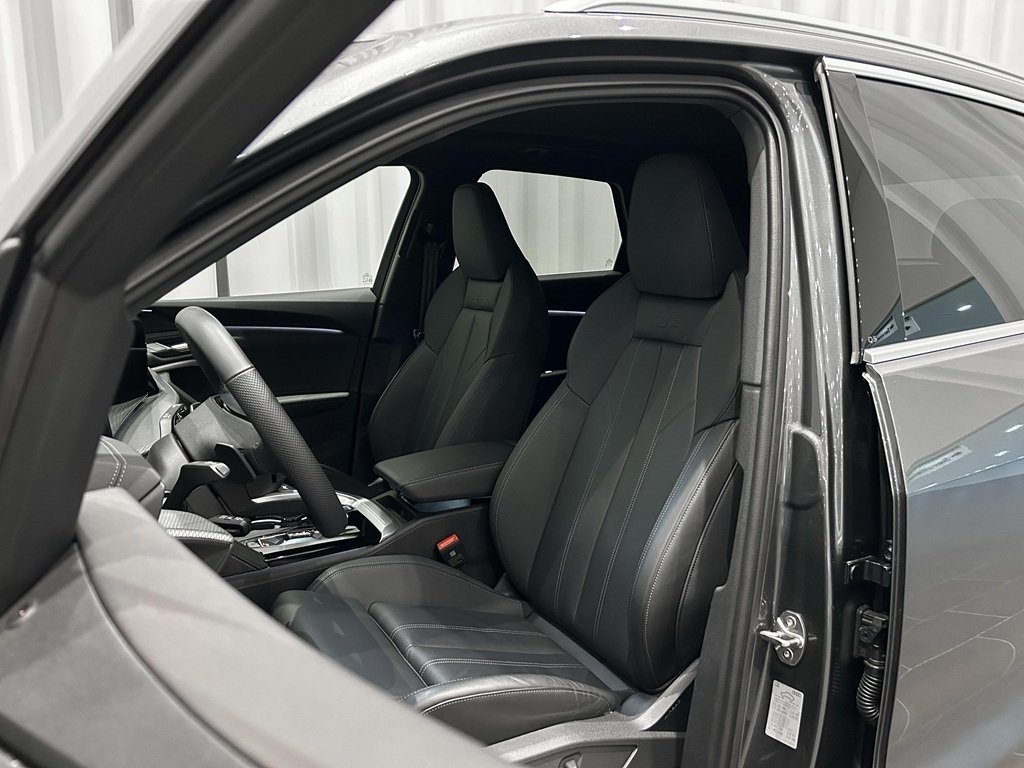 Audi Q5 e-hybrid 367hk quattro S Tronic 2025, bild 6/15
