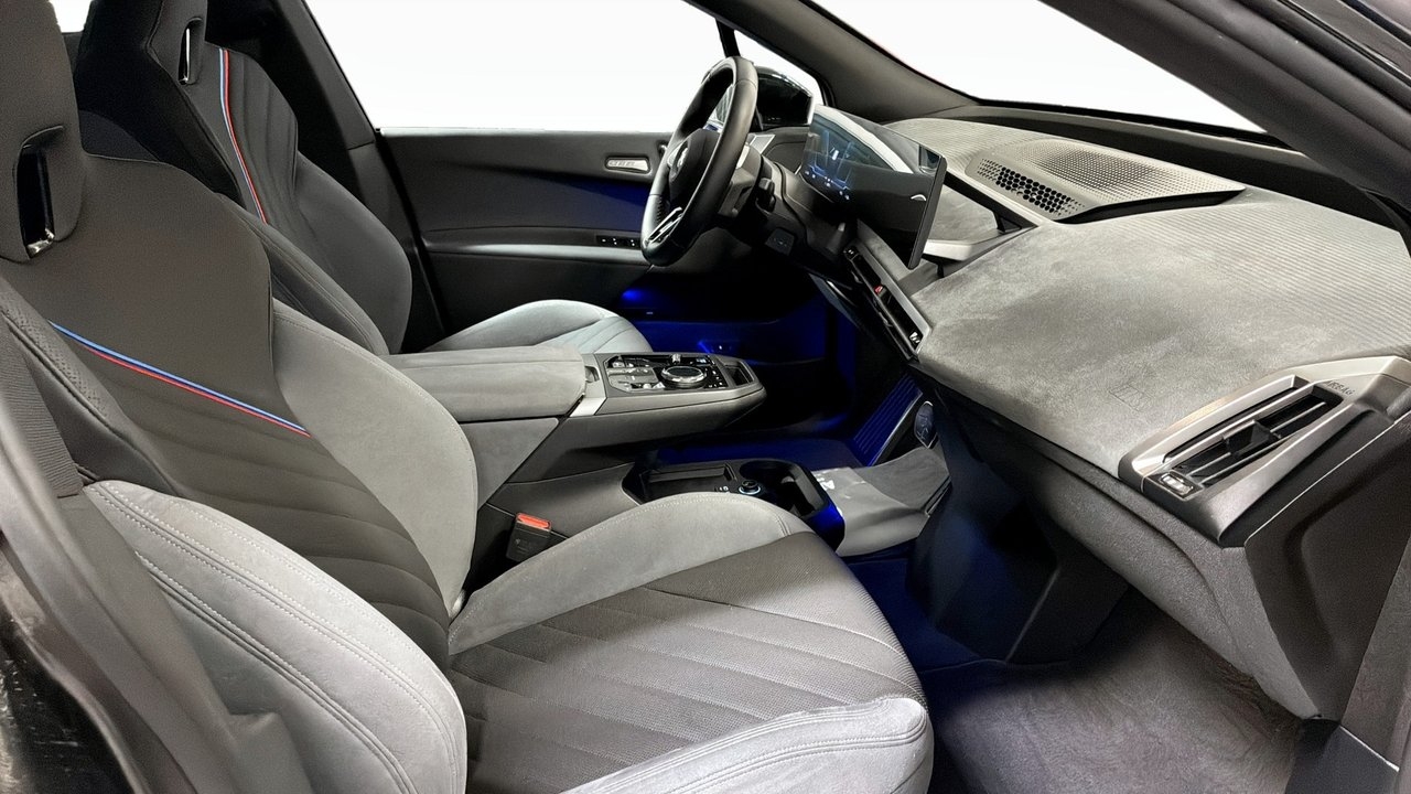 BMW iX xDrive 60 M Sport Fully Charged 2026, kuva 3/10