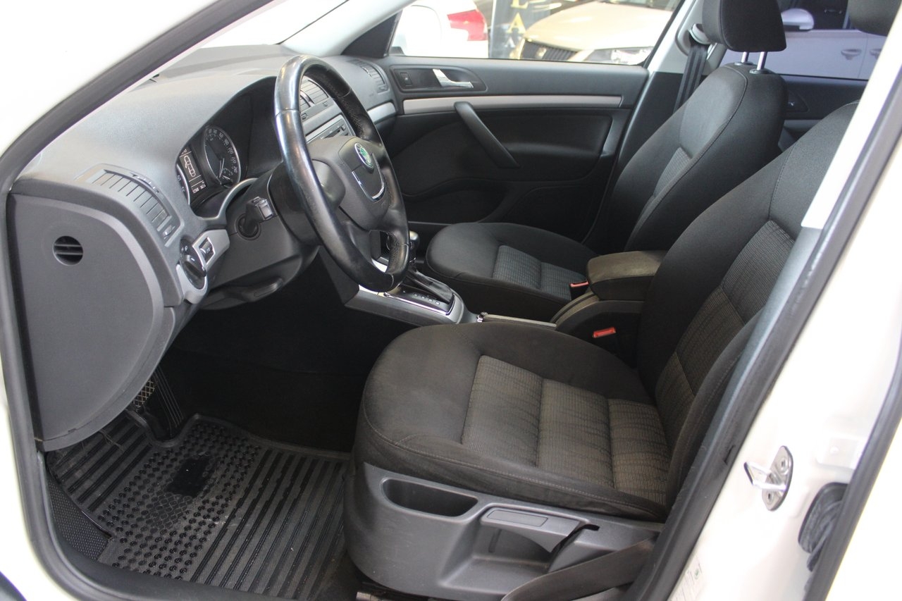 Skoda Octavia 2013, bild 6/10